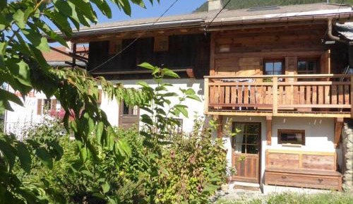 Chalet (4 Adults)