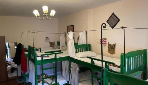 Mixed Dormitory Room