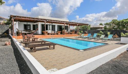 Villa with Sea View