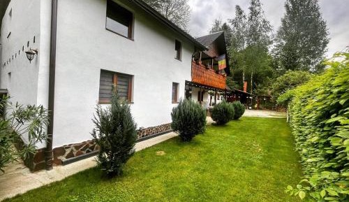 Eight-Bedroom House