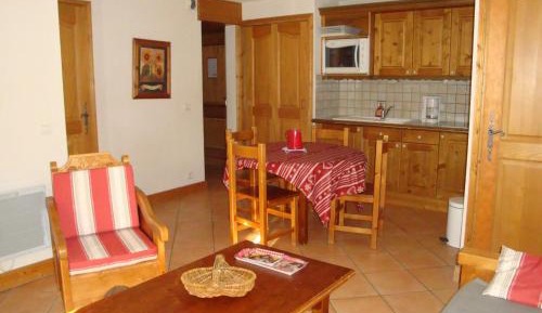 Apartment (4 Adults)