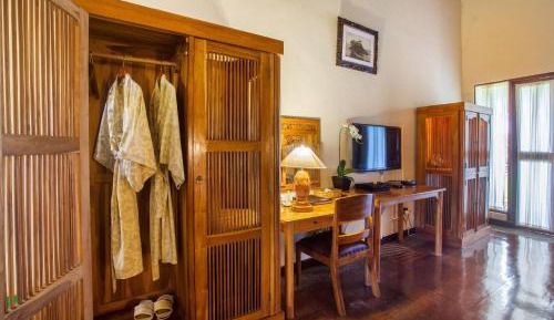 Standard Deluxe Room with Healing Package