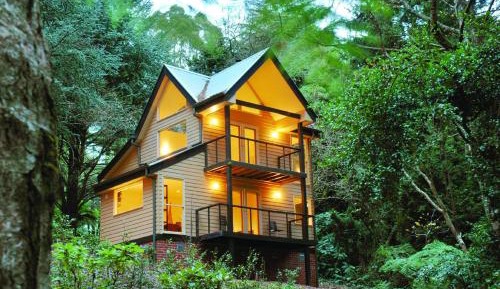 Treetops Cottage 1