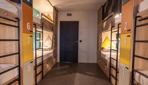 Bed in 8-Bed Mixed Dormitory Room
