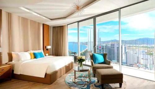 King Room with Spa Bath
