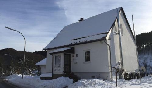 Three-Bedroom Holiday Home 