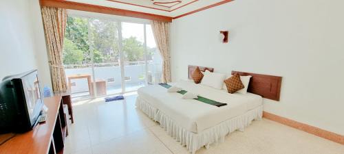 Superior Garden View Floor 3