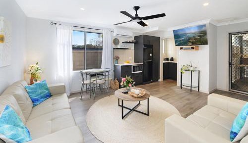 King Fully Equipped One Bedroom Apartment
