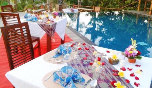 Special Offer - Honeymoon Package at Deluxe Double Room with Terrace