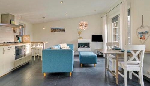 One-Bedroom Holiday Home
