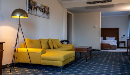 Suite with City View