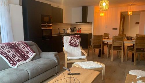 Apartment (6 Adults)