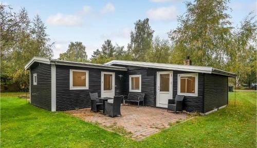 Three-Bedroom Holiday Home 