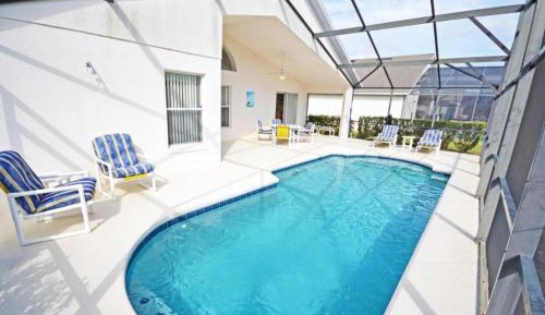 Four-Bedroom Holiday Home