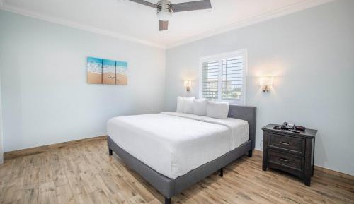  King Suite with Kitchen located across the street