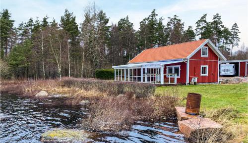 Three-Bedroom Holiday Home 