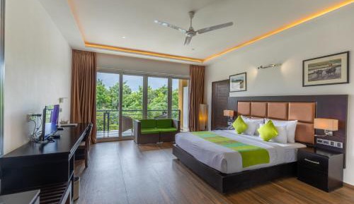 King Room with Sigiriya Rock View