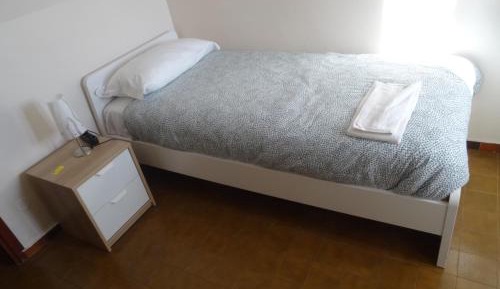 Single Room with Private External Bathroom