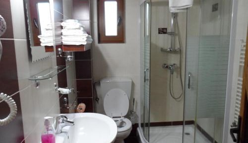 Suite (3 Adults)