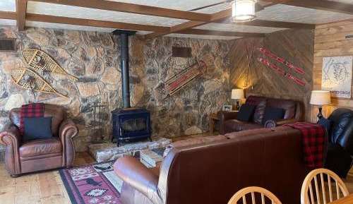 Three-Bedroom Holiday Home 