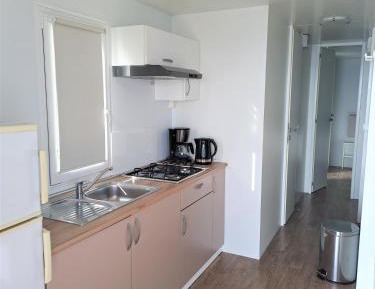 Superior Two-Bedroom Mobile Home with Terrace and Sea View