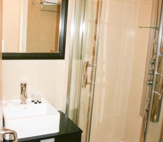 Economy Twin Room