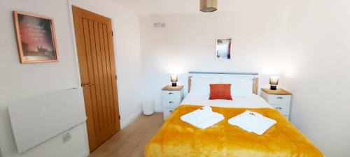 Deluxe Double Room with Shower