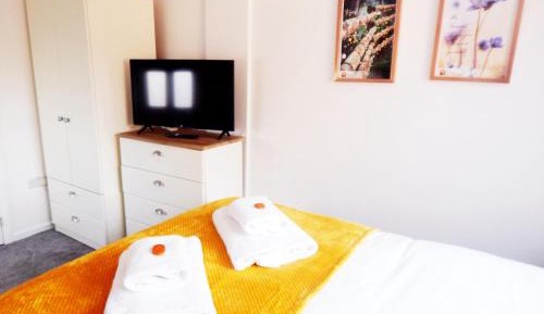 Deluxe Double Room with Shower