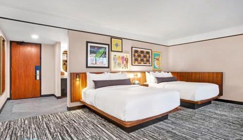 Standard Room with Two Queen Beds