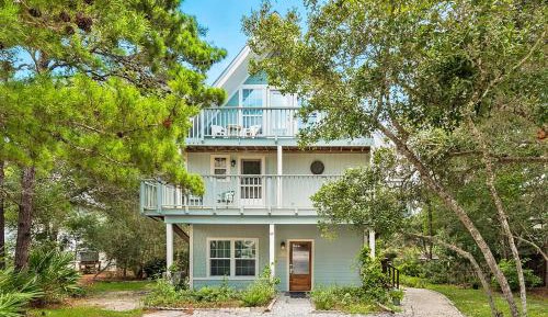 Five-Bedroom Holiday Home