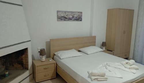Studio Apartment with Balcony