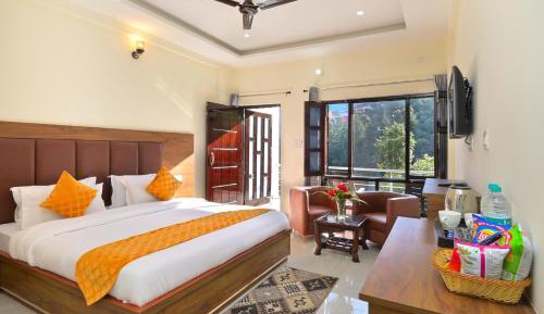Super Deluxe Room With Balcony - View of Valleys and Mountains