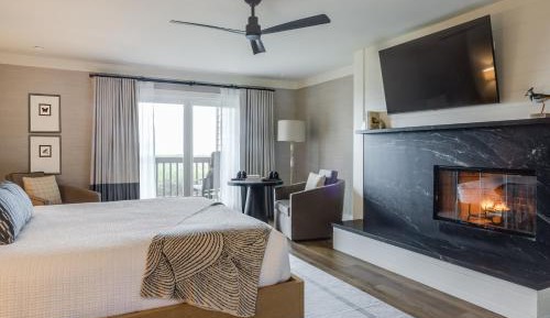 Whirlpool Room