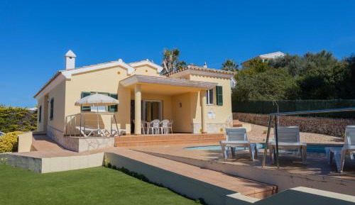 Three-Bedroom Holiday Home 