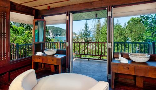 Hill Rock Pool Villa