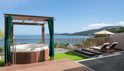 King Room with Terrace and Whirlpool