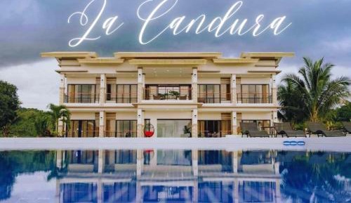 Deluxe Double or Twin Room with Pool View