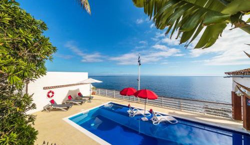 Villa - Beach Front