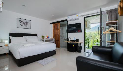 Deluxe Double Room with Balcony