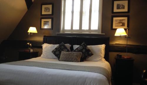 Deluxe King Room