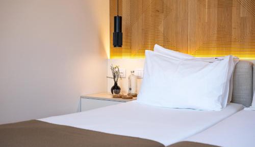 Deluxe Twin Room with City View