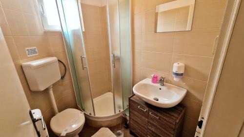 Economy Double or Twin Room