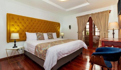 King Room with Balcony