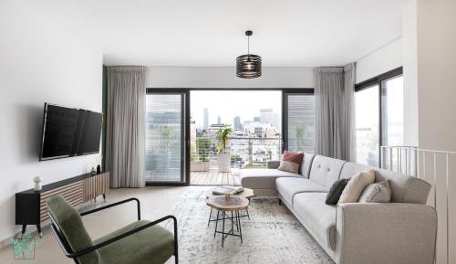 Duplex Penthouse 2BR Apartment (Ben Yehuda 4)	