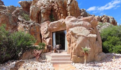 Cave Suite