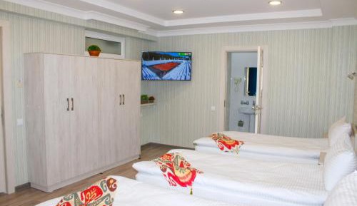 Comfort Triple Room with Shower