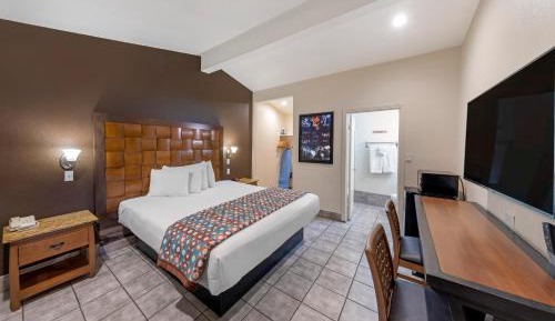 Standard King Room
