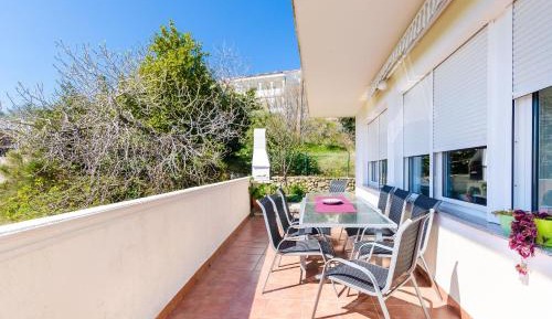 Five-Bedroom Apartment
