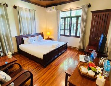 Double or Twin Room with Terrace