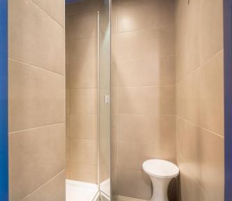 Private 4 Bed Room
